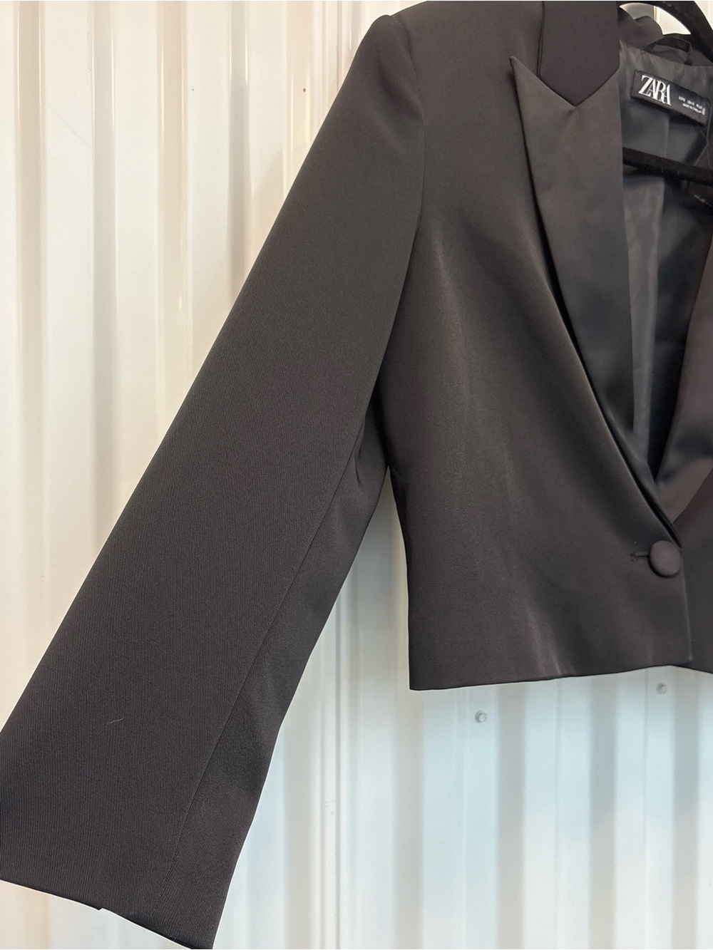 Zara Black Cropped Satin-Lapel Blazer - Picture 5 of 8